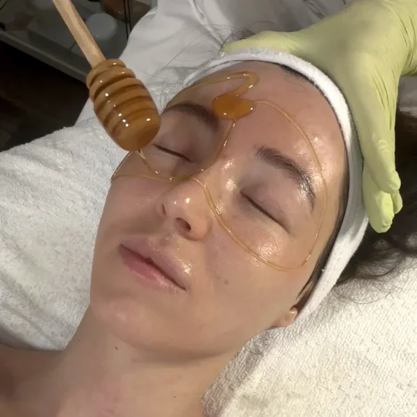 Organic Honey Lymphatic Drainage and Lifting Facial