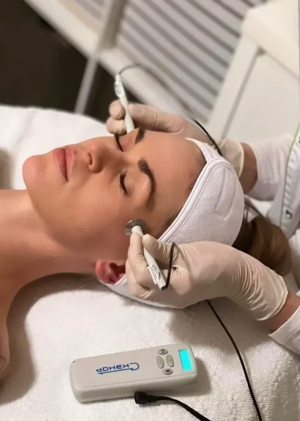 Organic Non Invasive Facelift Facial (Microcurrent)