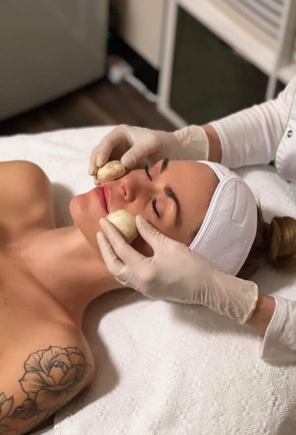 08.Organic Mushroom Facial