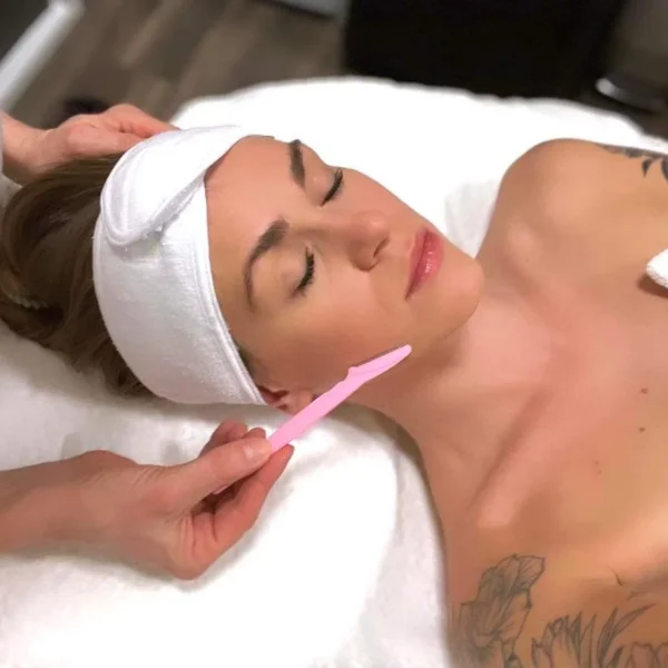 02.Organic Herbal Facial + Dermaplaning